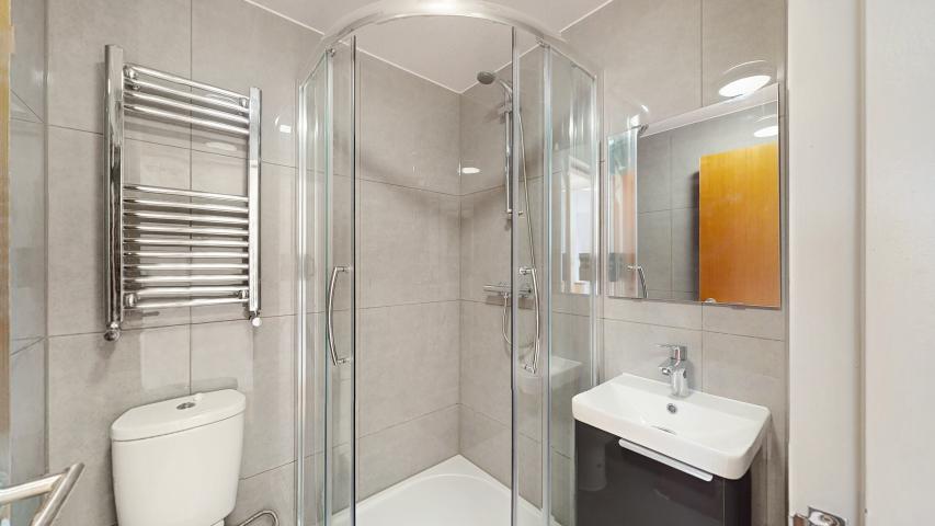 Brand New Renovation High Road, Willesden Green